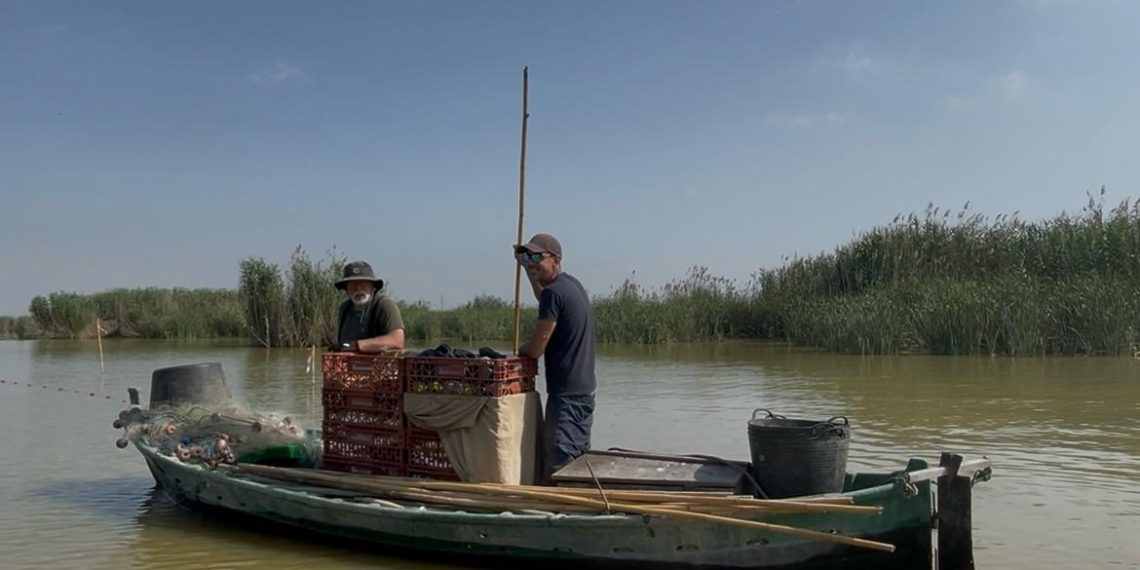 El Ayuntamiento de Valencia exime del canon de pesca a las cofradías de l’Albufera tras la DANA