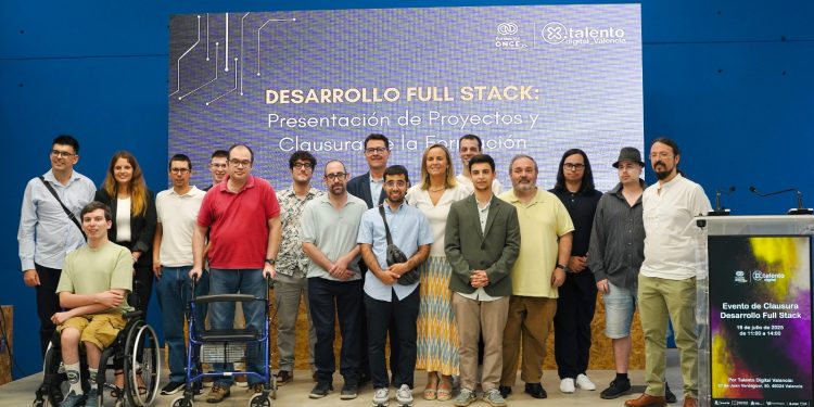 Valencia apuesta por una ciudad inclusiva con formación digital para personas con discapacidad