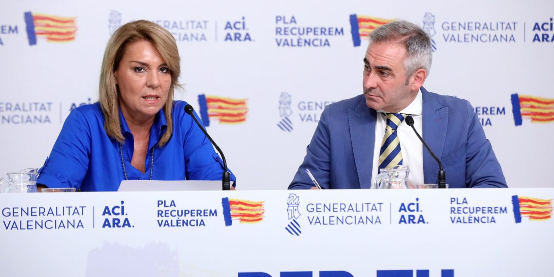 La portavoz del Gobierno Valenciano, Susana Camarero, junto al conseller de Agricultura, Agua, Ganadería y Pesca, Miguel Barrachina