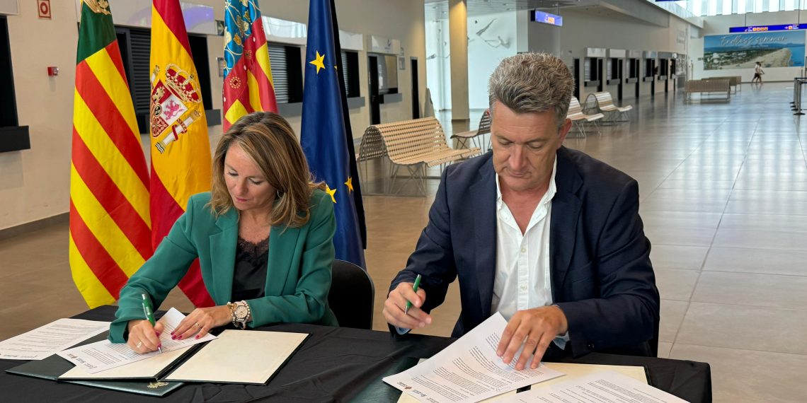 Generalitat anuncia que el aeropuerto de Castellón tendrá dos nuevas líneas públicas de autobús a Castellón y la costa norte