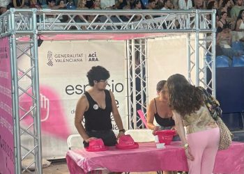 Generalitat refuerza los festivales y eventos de verano con Puntos Violeta contra las agresiones sexuales