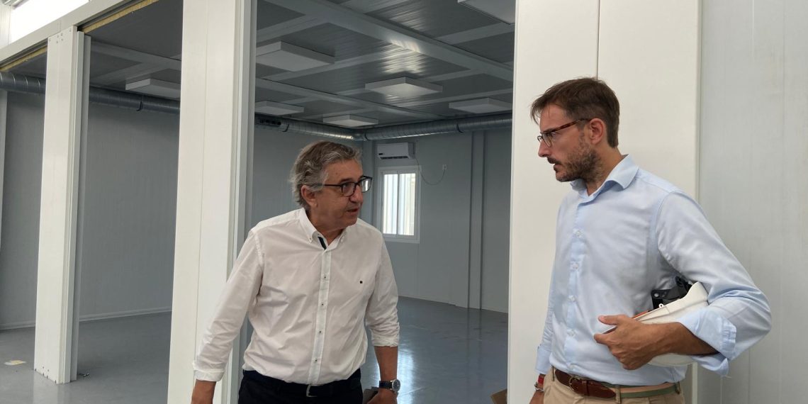 Educación revisa aulas prefabricadas tras la riada para curso 25/26