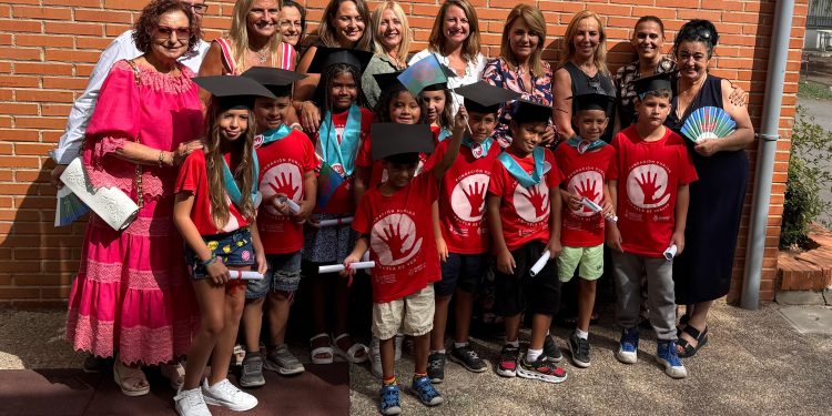 La Generalitat amplía su apoyo educativo al pueblo gitano con nuevos recursos y más municipios
