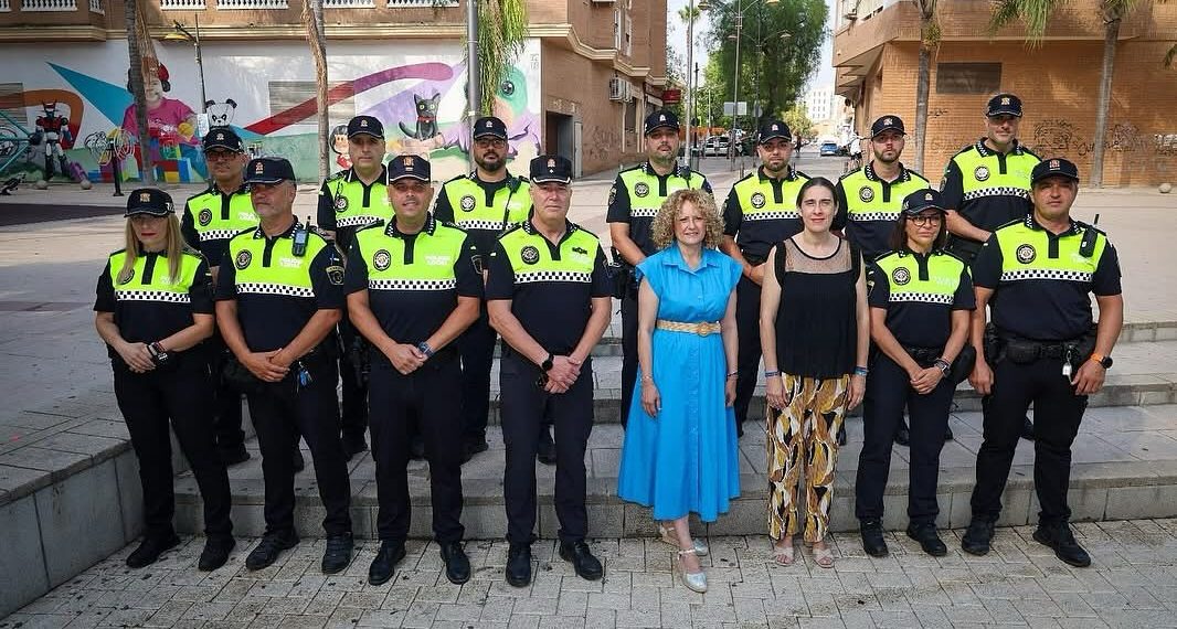 Del cartón pluma a la calle: la Policía de Barrio regresa a Torrent como prometió Amparo Folgado