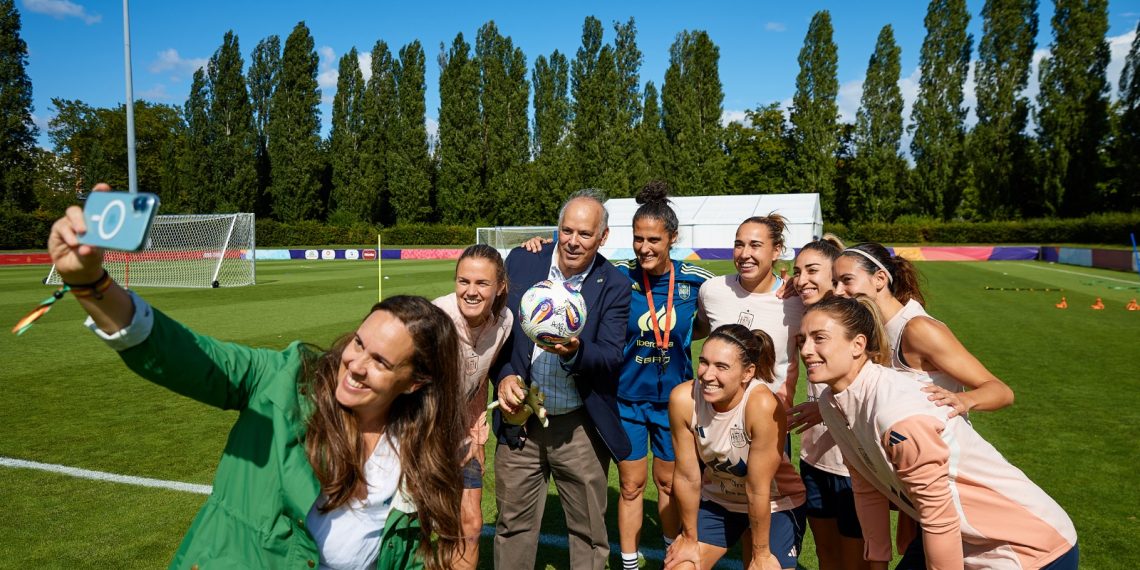 Mario Ruiz-Tagle (Iberdrola): “Pase lo que pase, sois ya campeonas en toda España”