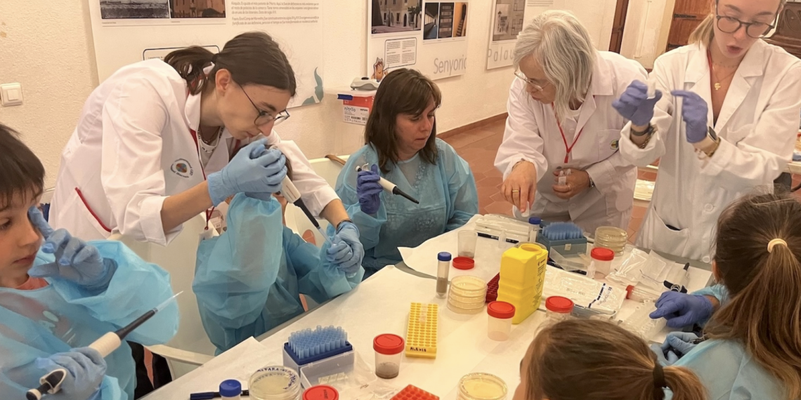 “Pueblos con-Ciencia” de la CEU UCH, mejor proyecto de divulgación científica presentado por una universidad española en la última convocatoria de la FECYT