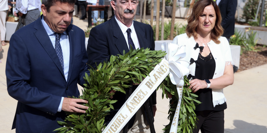 El Ayuntamiento evoca la memoria de Miguel Ángel Blanco “para meditar lo que pasó, que es deber de todos”