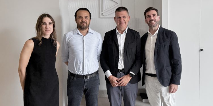 Cemex se alía con Ensenyem para formar a la nueva generación de expertos en BIM