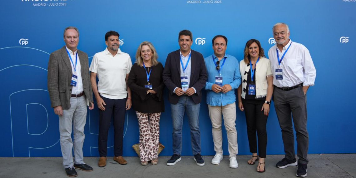 Mazón: «Hemos traído el cambio a la Comunitat Valenciana y tenemos un Partido Popular muy orgulloso de lo que estamos haciendo»