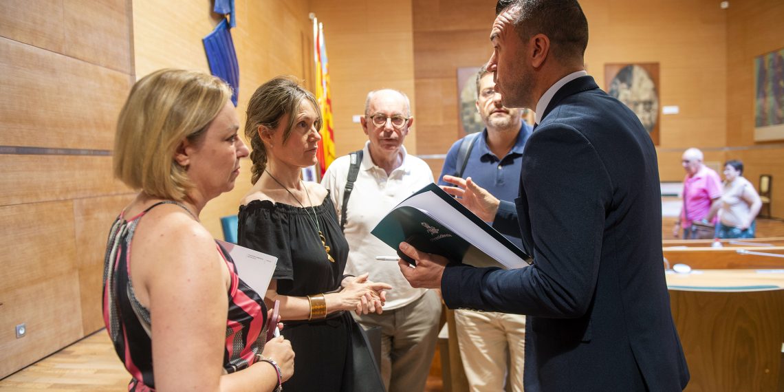 Las víctimas de la DANA piden más coordinación institucional en la Diputació de Valencia