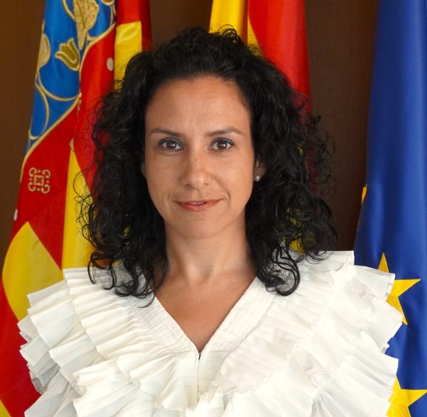 Elena Albalat Aguilella, Vicepresidencia primera y Conselleria de Servicios Sociales, Igualdad y Vivienda
