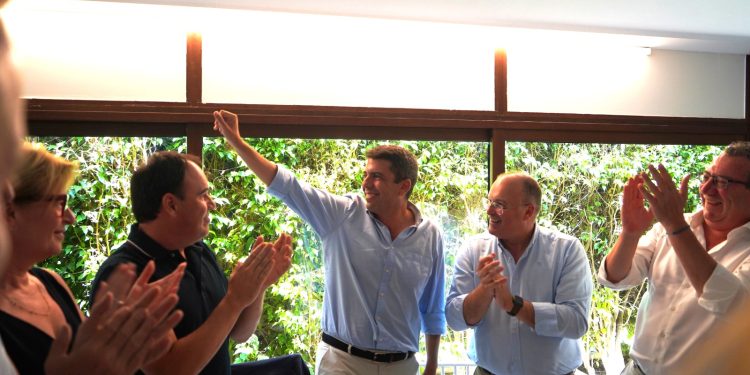 Mazón exige elecciones generales y acusa a Sánchez de “crueldad” con la Comunitat Valenciana