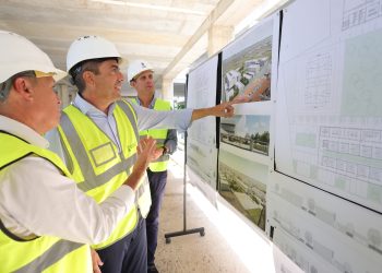 Mazón: “Cumplimos con los proyectos estratégicos que merece Burriana, como el nuevo IES Jaume I y el Consultorio Auxiliar del Puerto”