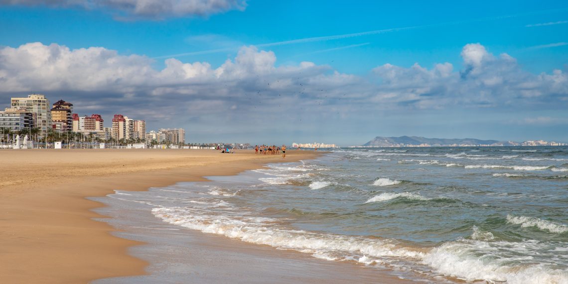 La Diputació de Valencia aprueba destinar 1,8 millones de euros a los 19 municipios turísticos de la provincia