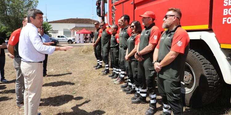 Récord histórico en medios contra incendios: la Generalitat refuerza con más de 900 efectivos la campaña forestal