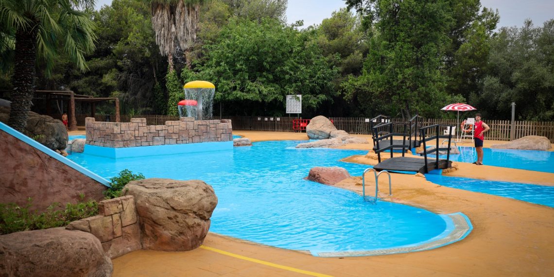 Más de 7.000 personas disfrutan de la Piscina Municipal Parc Vedat