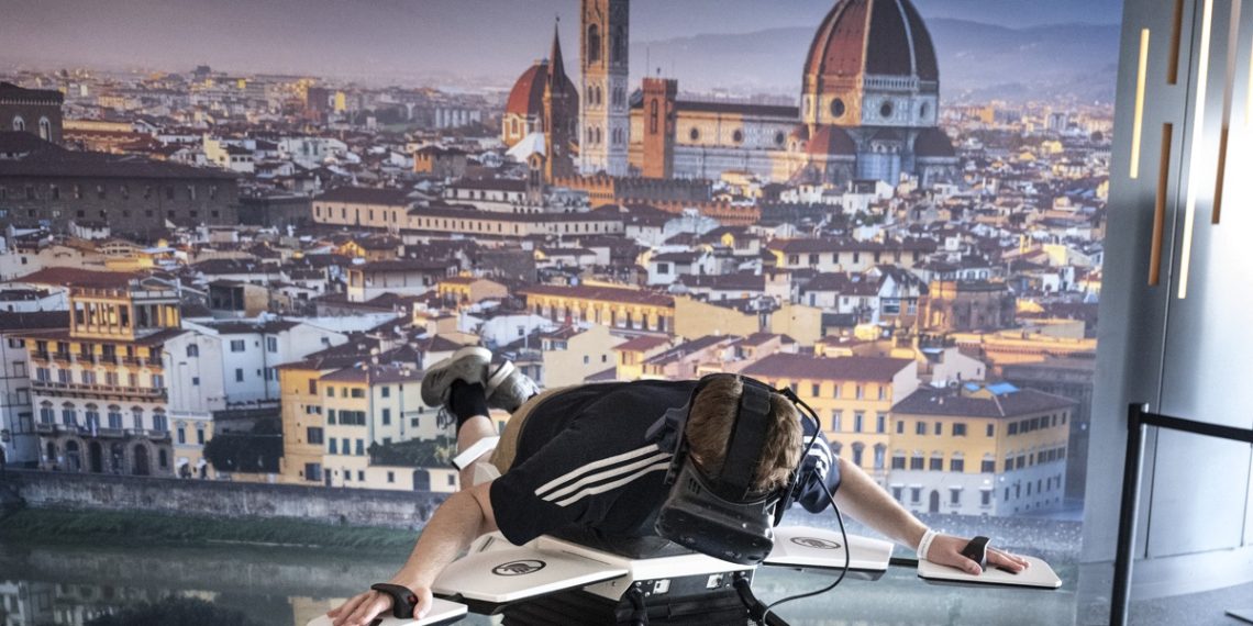 Más de 5.400 personas ya han “volado” sobre Florencia en el simulador de la exposición de Leonardo