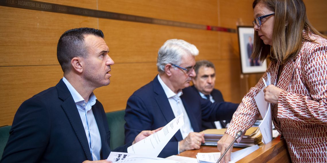 La Diputació de Valencia destina 20,6 millones a los municipios afectados por la DANA para reforzar personal técnico y renovar mobiliario urbano
