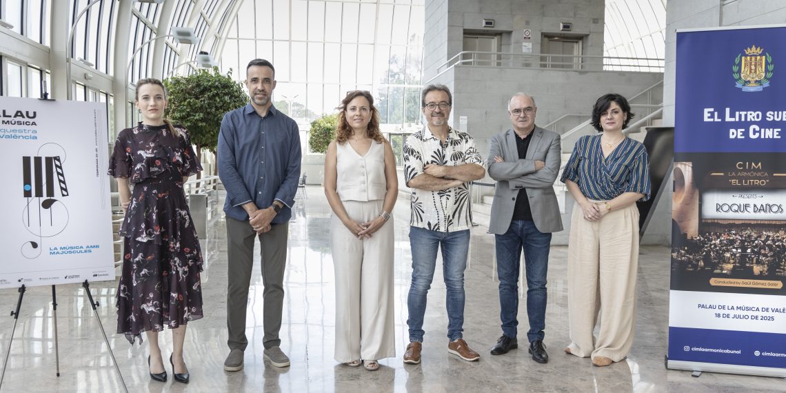 El Palau de la Música de Valencia presenta el nuevo disco de Roque Baños junto a La Armónica de Buñol