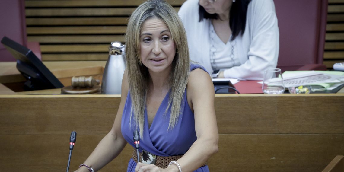 La portavoz popular, Verónica Marcos, en Les Corts