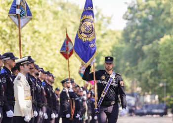 Policía Local Valencia recibe la medalla al mérito de la Policía Municipal de Madrid por su labor durante la riada