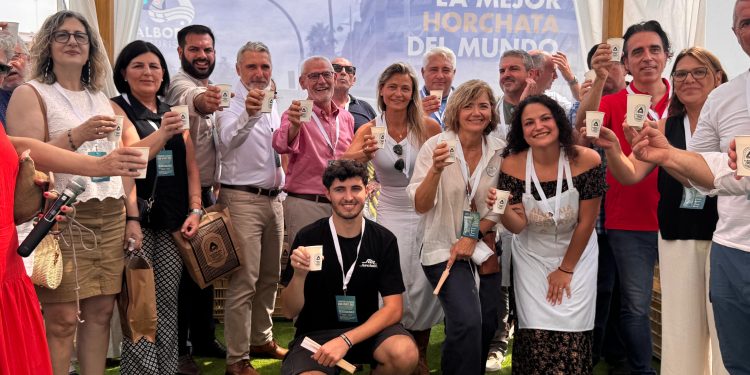 Turismo ensalza la horchata como recurso estratégico y cultural en el Día de la Horchata de Alboraya