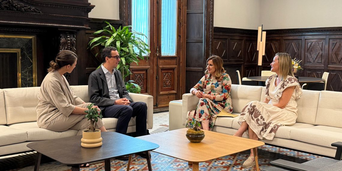 Valencia impulsa un equipo de innovación para proteger a mayores en emergencias y adaptar los parques infantiles al cambio climático