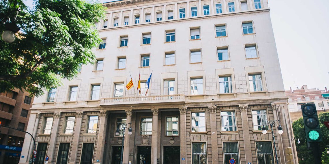 El Consell y los Graduados Sociales de Valladolid agilizan los trámites tributarios con un nuevo convenio telemático