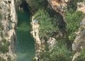 Rescatado por vía aérea un hombre herido en la poza Cadena del río Bolbaite