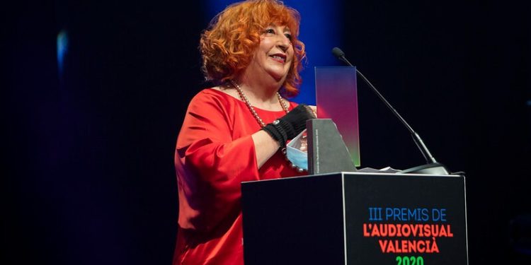 Luces, recuerdos y cine: Empar Ferrer se reencuentra con su gente