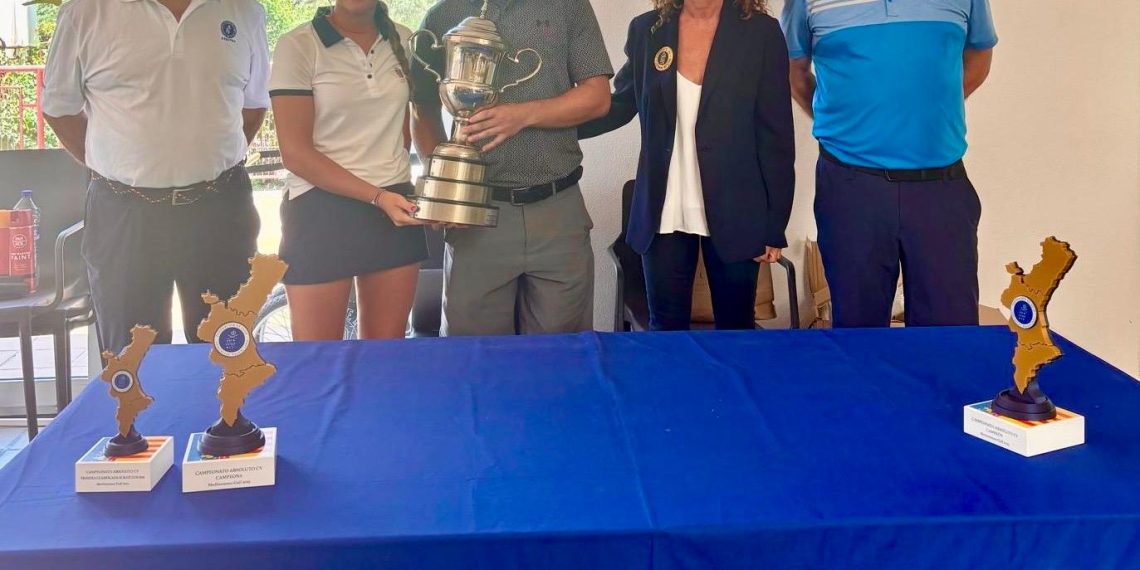 Alejandro Tarín y Carlota López, reyes del golf valenciano