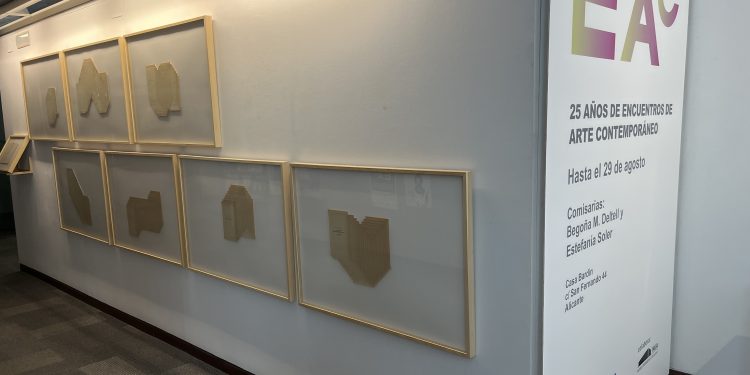 El Instituto Juan Gil-Albert conmemora 25 años de los EAC con una exposición de obras premiadas