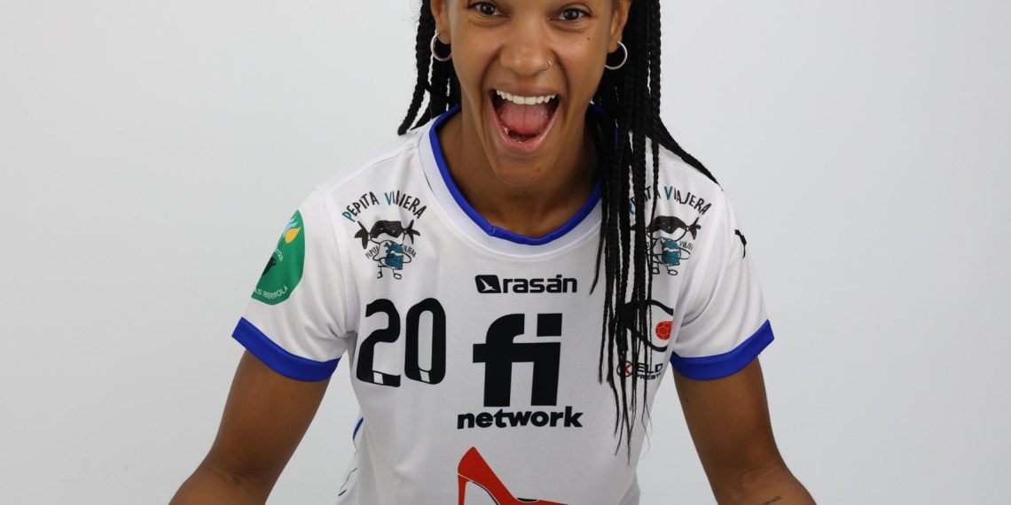 Joana Bolling, nuevo fichaje estrella del Grupo USA Handbol Mislata para la temporada 25-26