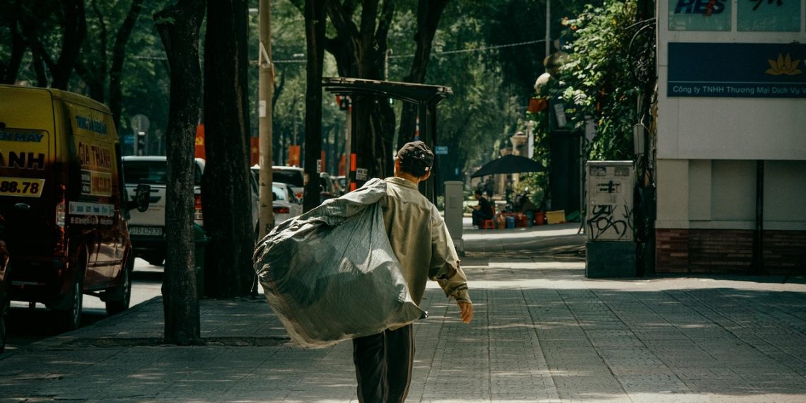 Servicios Sociales activa medidas contra el calor para proteger a mayores y personas sin hogar en la Comunitat Valenciana