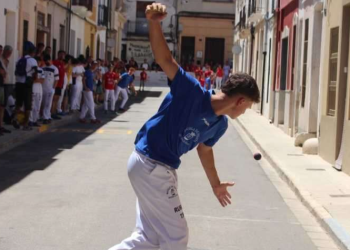 Imagen de recurso de una partida de pilota valenciana en un trinquet.
