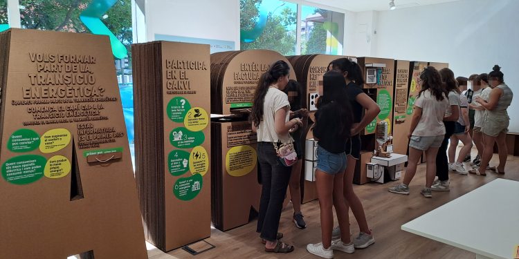 Los centros educativos de Valencia lideran la transición energética