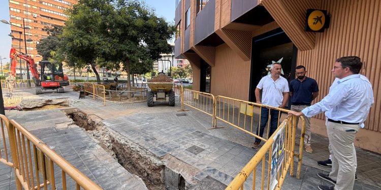 Valencia actualizará la ordenanza de zanjas para mejorar el acabado de las calles