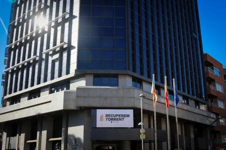 La alcaldesa de Torrent solo delegará la Alcaldía durante 12 días este agosto para garantizar la normalidad en la gestión municipal