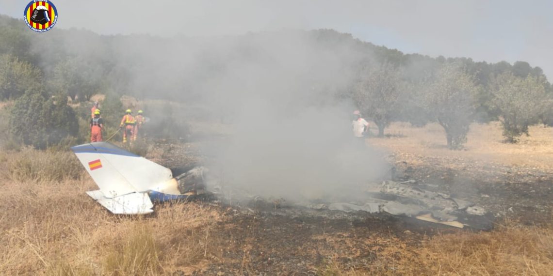 Mueren dos personas en un accidente de avioneta en Requena