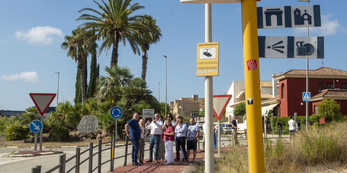 La Diputación finaliza la nueva glorieta de acceso a Aielo de Malferit