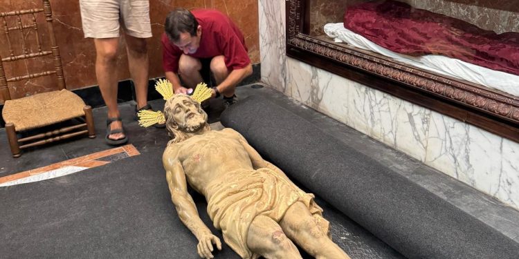 El IVCR+i restaurará esculturas y textiles religiosos dañados por la riada de octubre