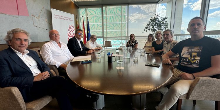 La Generalitat exige soterrar las vías en Sedaví y Alfafar y rechaza el paso peatonal de ADIF
