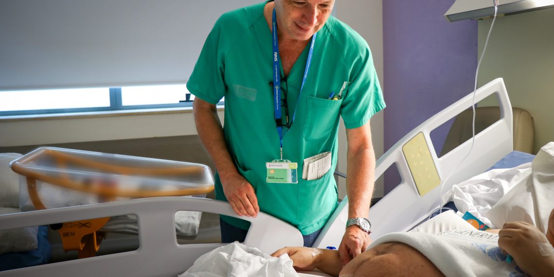 El Hospital La Fe usa la Terapia de Presión Negativa en mujeres de alto riesgo quirúrgico para reducir complicaciones en cesáreas y ginecología oncológica