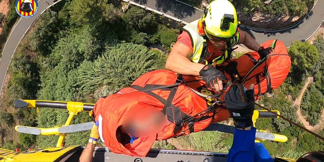 El Consorcio de Bomberos de València rescató este lunes a una ciclista