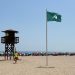 Cullera incorpora señalética accesible en las banderas de sus playas