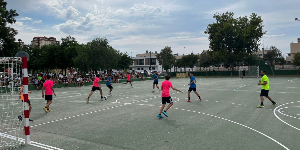 La XI edición del Torneo Interplaya de La Pobla de Farnals arranca con cerca de 400 participantes