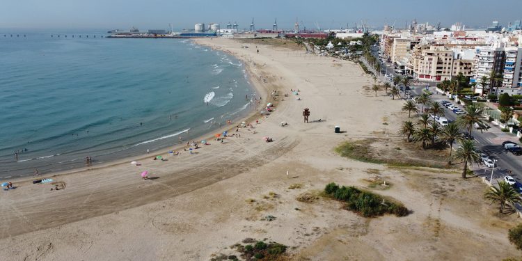 Sagunto apuesta por playas más inclusivas con accesos adaptados y un Espai Bebé