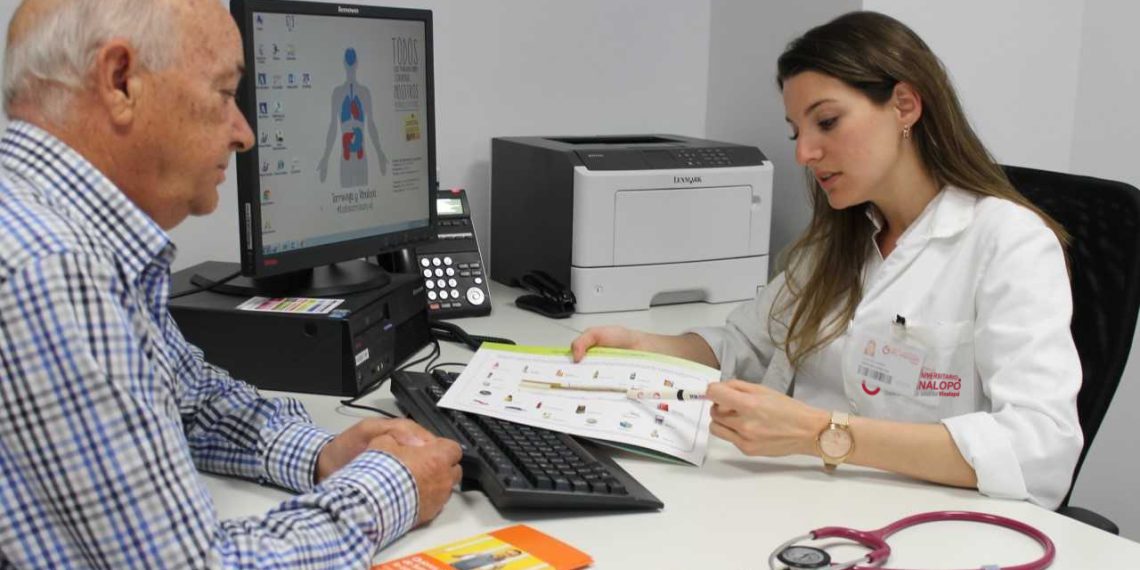 El Hospital Universitario del Vinalopó impulsa un programa pionero de medicina anticipativa para atender a pacientes crónicos y de edad avanzada