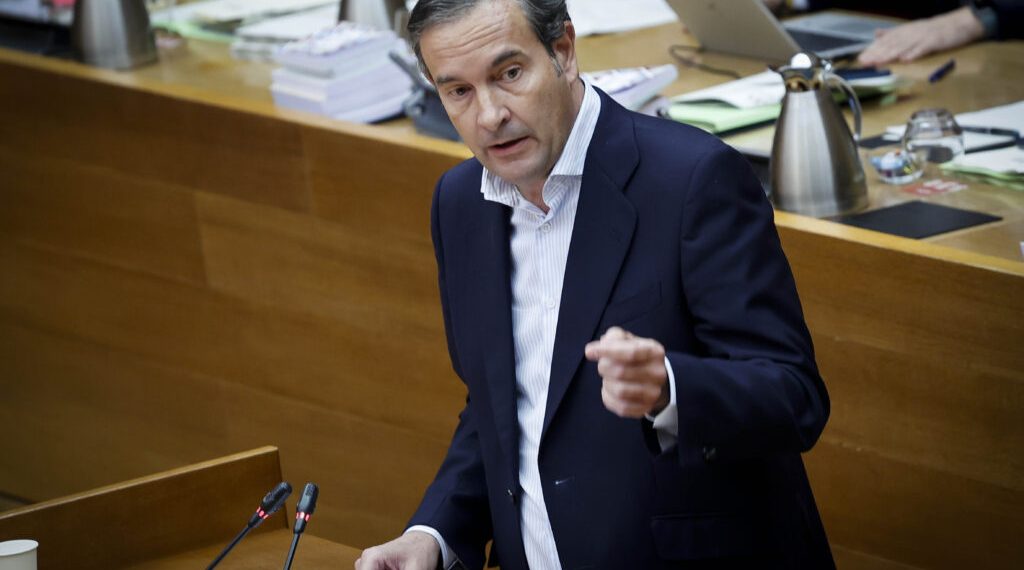 Pastor: «Quienes han estado ocho años de vacaciones en materia de vivienda no entienden que hasta en agosto el Consell trabaje en materia de vivienda»