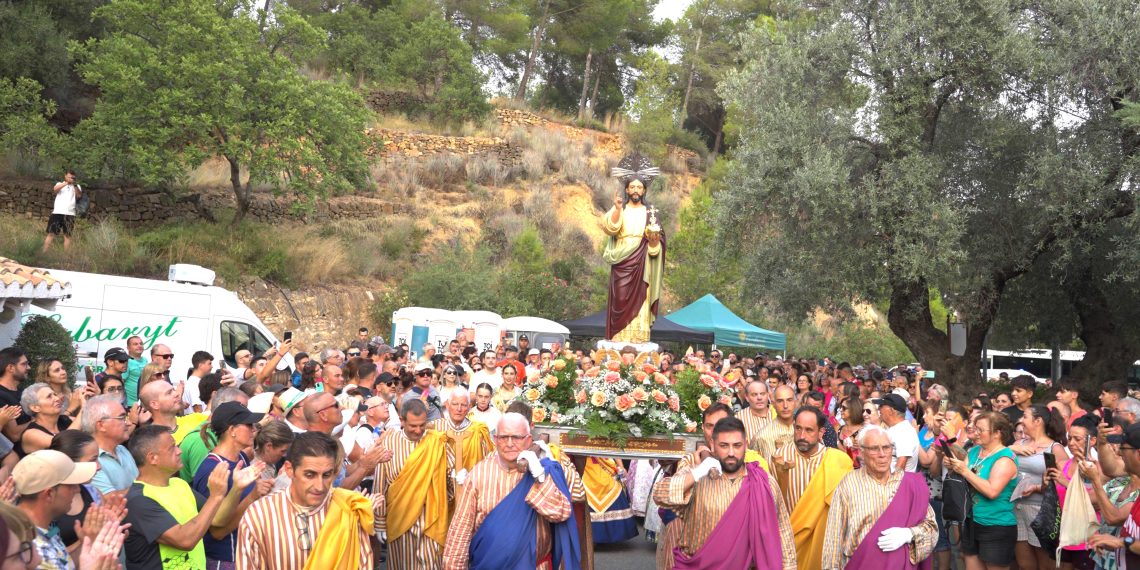 ‘Terra de festes’ visita las fiestas de Onda, La Font de la Figuera y Murla